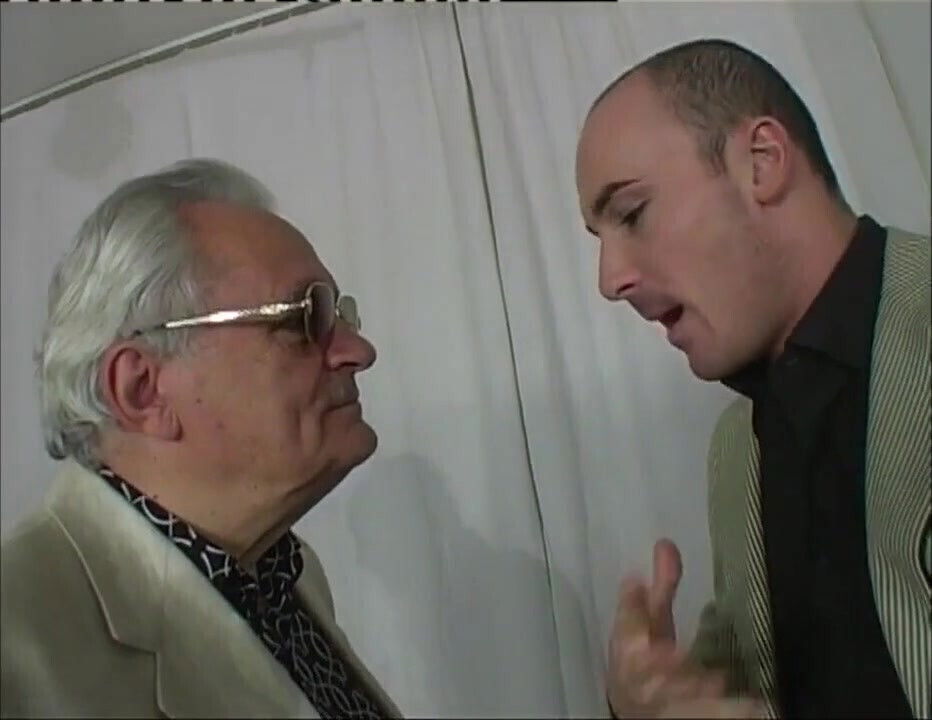 Sexy blonde girl double penetrated threesome