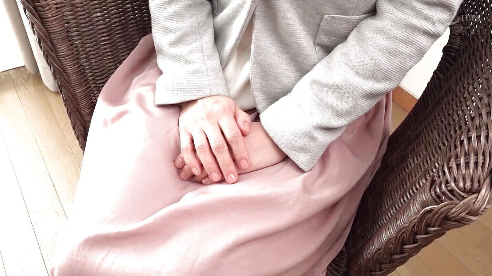 H057g01 Fifty Mature Woman with Neat Atmosphere First Breasts Shake Slim Body!