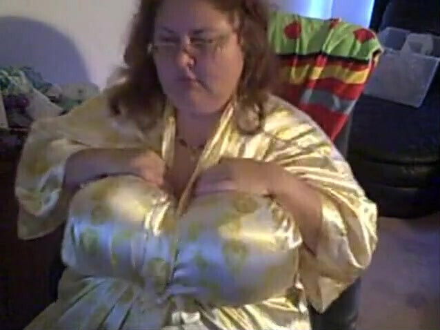 show playing with some balloons