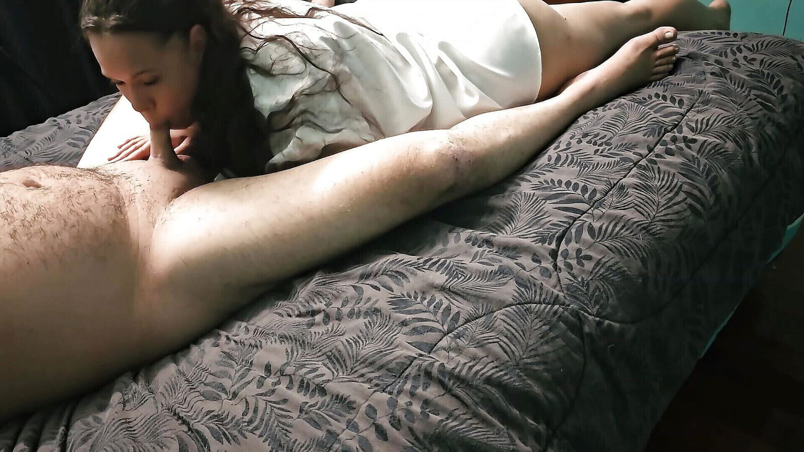 PAWG Sucking Friends