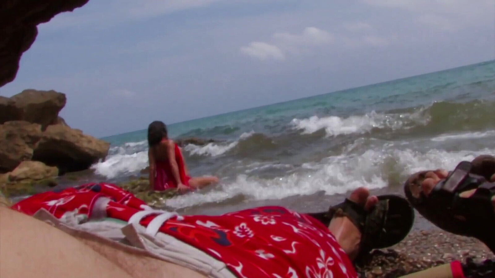 Double penetration threesome beach