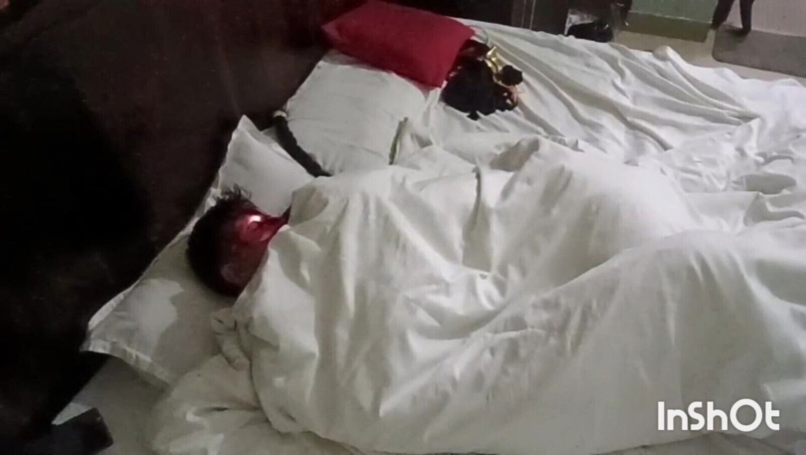 Meri wife birthday manaya hotal