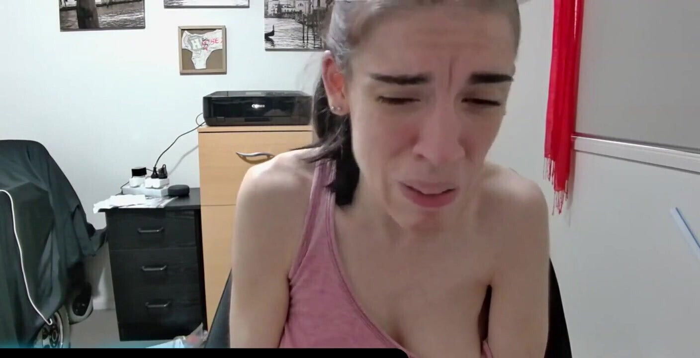 Queen Dragons Sneezing Fetish Roleplay