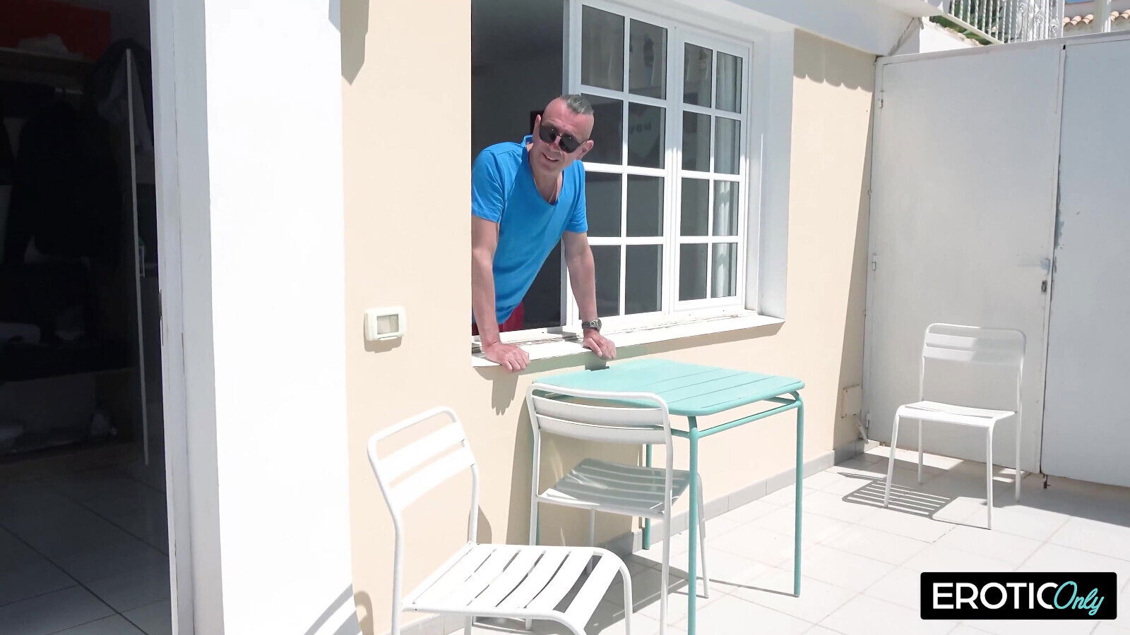 Sweet German Gets Fucked Stranger Pool While Vacation