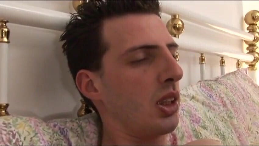 Hairy pussy dogging fuck bedroom