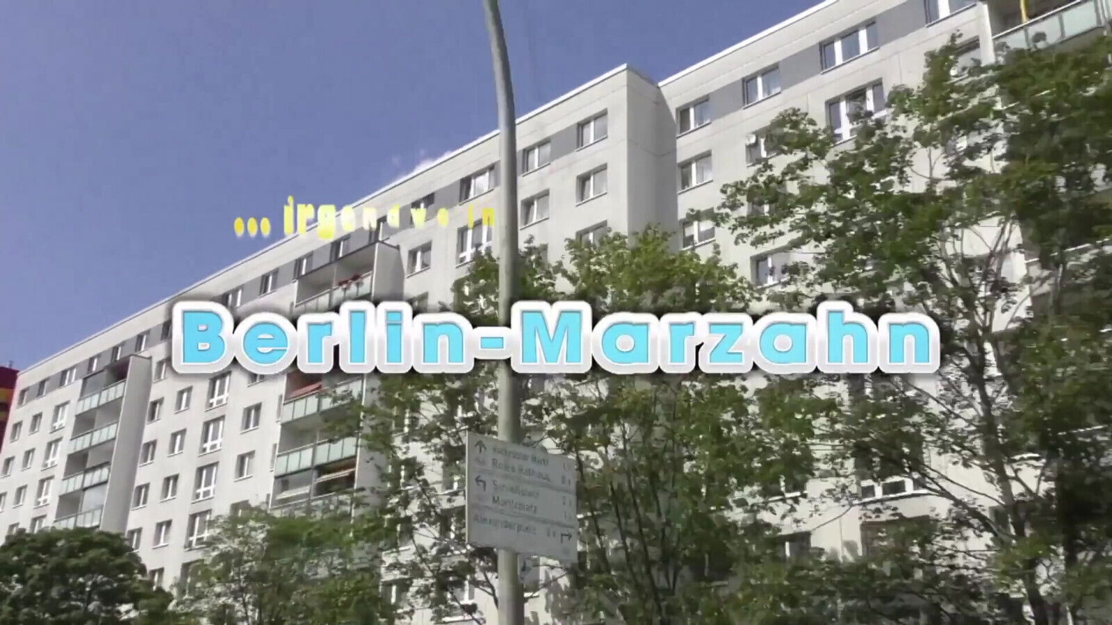 Small blonde chick deepthroats hard