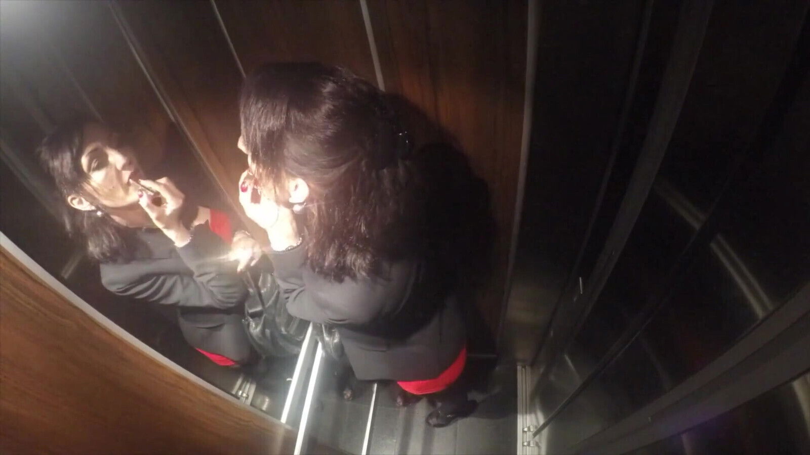 Mature Woman Gets Sodomized Boss's Office