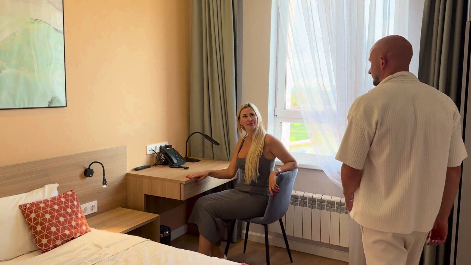 I'll Suck Boss's Dick Make Forget About While!