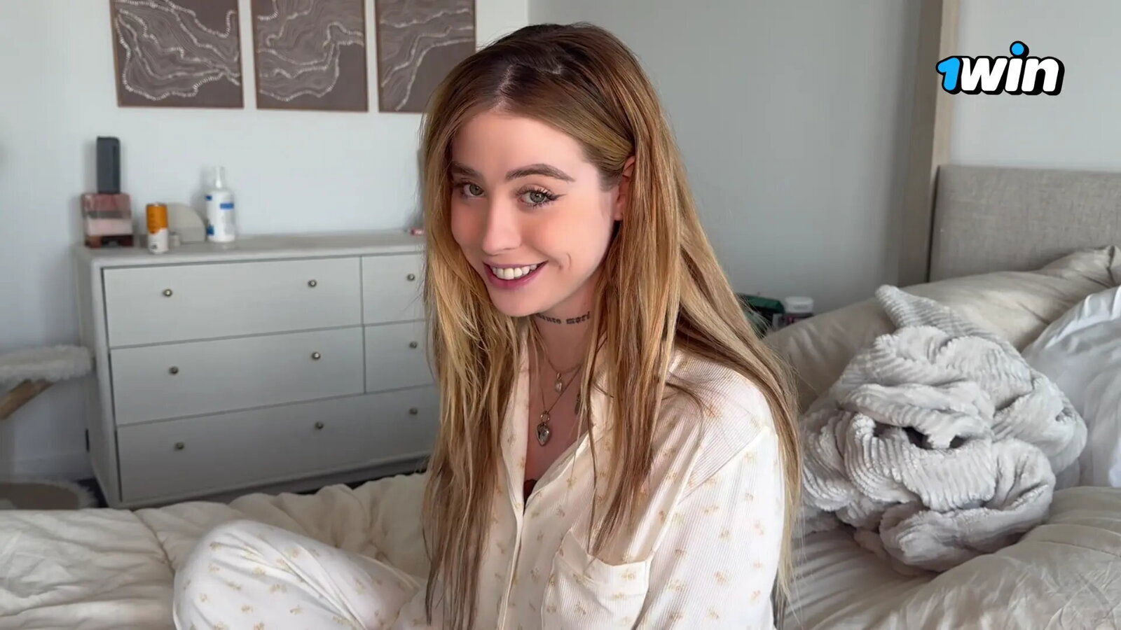 Cheating Girlfriend with Sisters Best Friend (almost Caught)-rosie