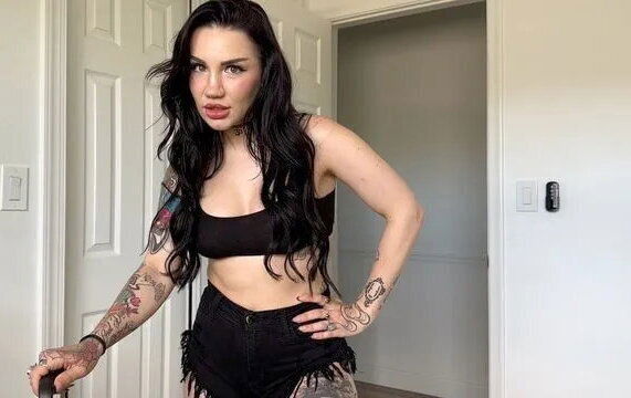 Sharing with Thick Goth Step Sister Nova Cane Household Fantasy