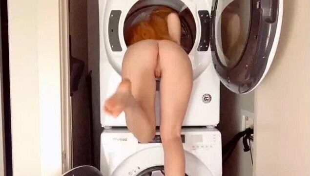 Umaru Chan Gets Stuck!