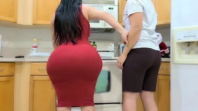 Stepmom Fucks Stepson Kitchen after Seeing Boner o...
