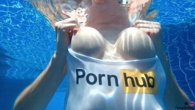 Brunette gets Pussy Eating Fucking Till Creampie Swimming Pool