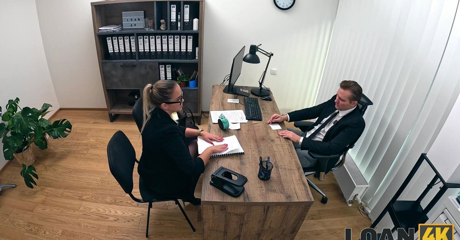 Czech girl Jennifer Mendez fucks with boss office