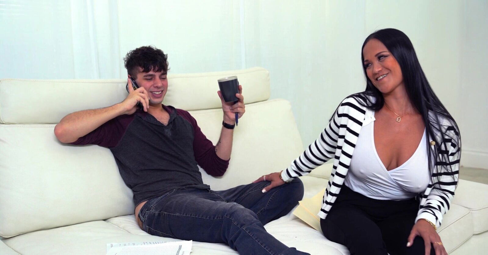 Brunette milf Jazmine Cruz seduced stepson's friend Jaxon