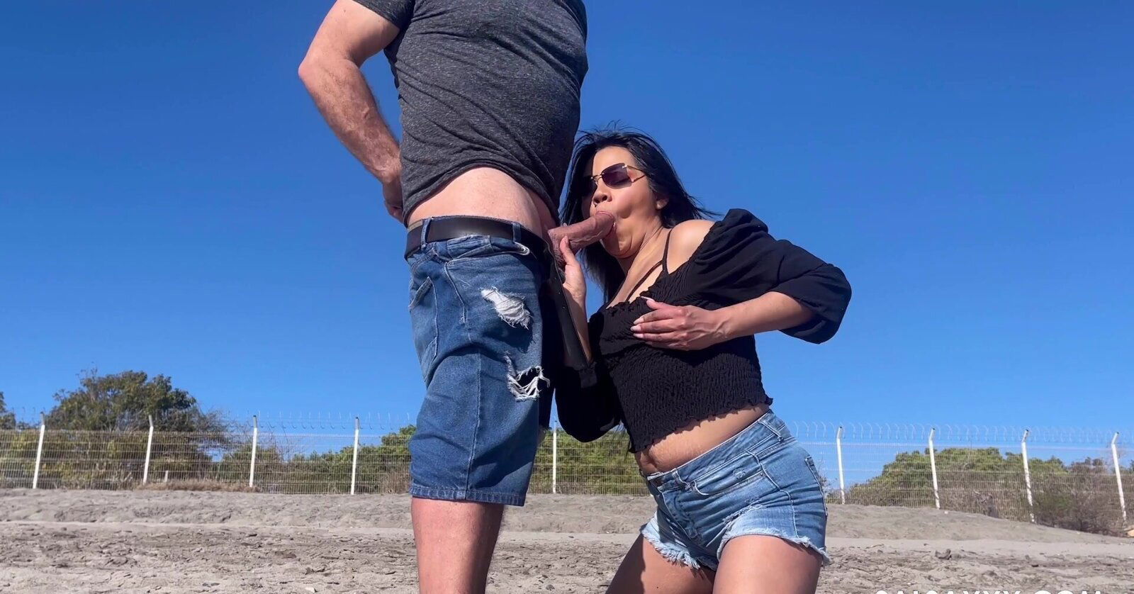 latina milf Jean Pallett enjoys passionate oral session