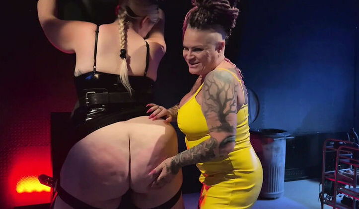 Tight Lesbian MILF Spanking BDSM Fetish Domination