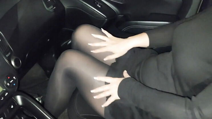 Step Masturbation Mature Woman Fingering Backseat