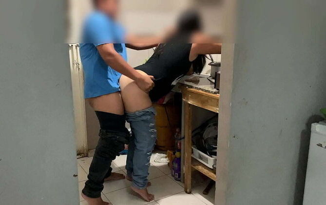 Kitchen Fuck: Husband Ignores Pound Angry Wife's Pussy Mouth