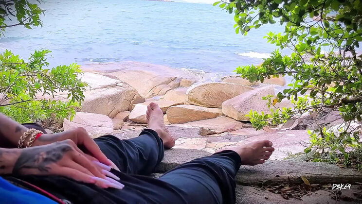 Amateur Teen Handjob Cumshot Surprise Beach Outdoor