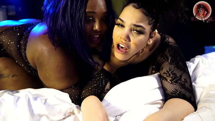 ItsKittyLove Jewels Surprise Threesome with Itsthebeast Amateur Blowjob Cowgirl Action