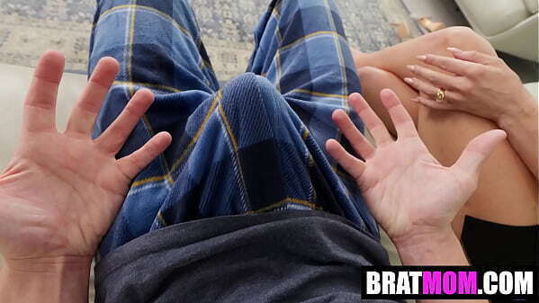 Stepmoms Plan Rion King, Whitney