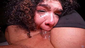 caindo boca rola grossa engolindo porra antes ficar arrombada