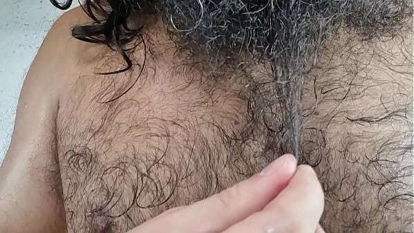 Peludo Rotss suadinho depois correr trilha