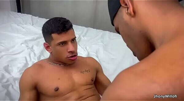 Hetero vizinhan&ccedil_a veio comer depois t&eacute_rmino Parte