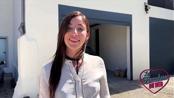 Sandrillon, brune chaleur, obtient baise hard qu'_elle voulait