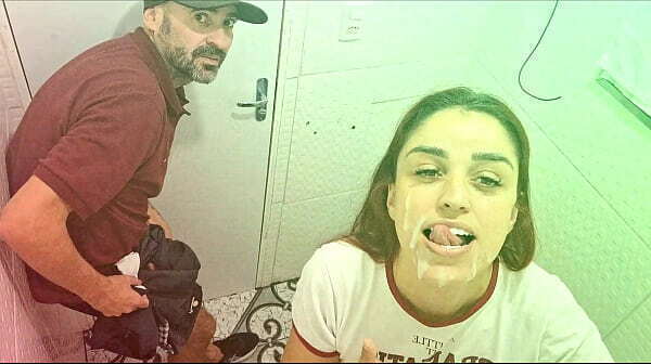 Jovem mulher fodida banheiro festa!