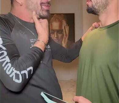 AMIGO FOTO GALERIA CELULAR QUIS VIVO. N&Atilde_O RESISTIU CAIU BOCA.