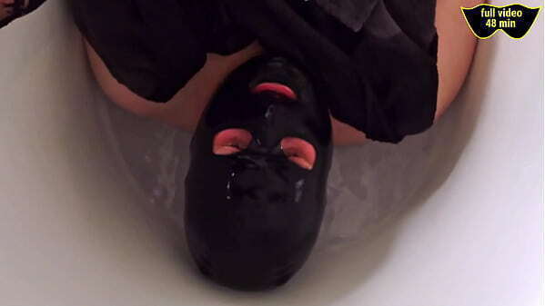 Waterboarding With Several Litres Piss