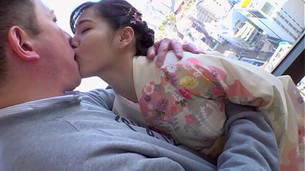 パート1【着物の下はソソル悩殺ボディ！ド淫乱女社長がチ○ポを生搾り！ごっくん中出し4連発！！】