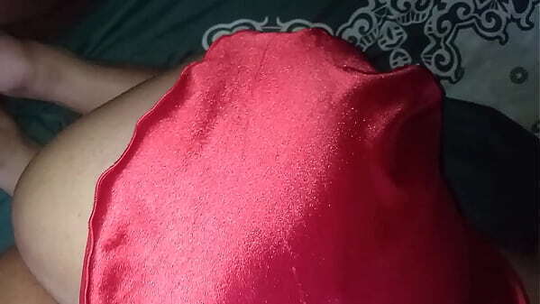 subo vestido, a&uacute_n lado tanga adentro verga