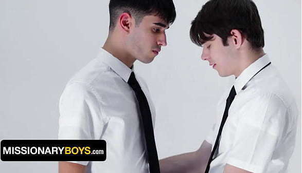 Twink With Huge Dakota Lovell Showers Mormon With Sloppy Cumshot Missionary Boys