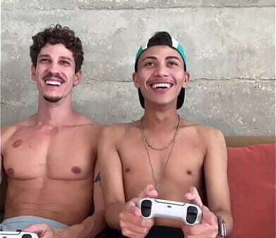 NOVINHO PERDEU GAME TEVE SENTAR PAUZ&Atilde_O 25CM