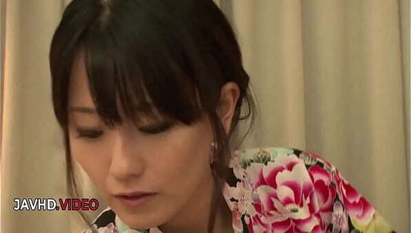 Cute Asian Cougar Manami Komukai passionate trio adventure with fervor!