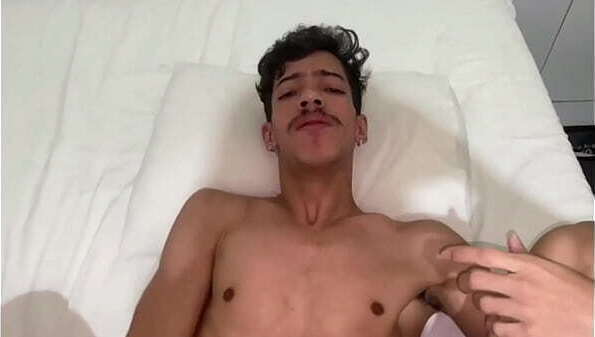 ARROMBADO DEPOIS GANHEI LEITE BOCA.