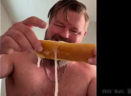 Hung Bodybuilder Shoots Ropes Times