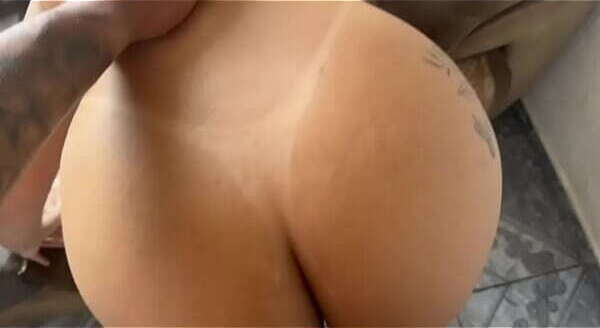 Minha esposa acordou cheia tes&atilde_o bucetinha cuzinho leitinho quente