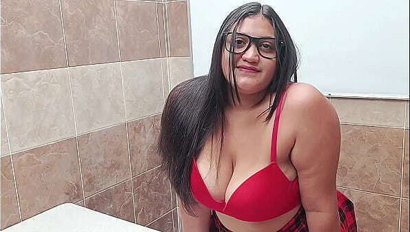 Alumna tiene sexo profesor clases