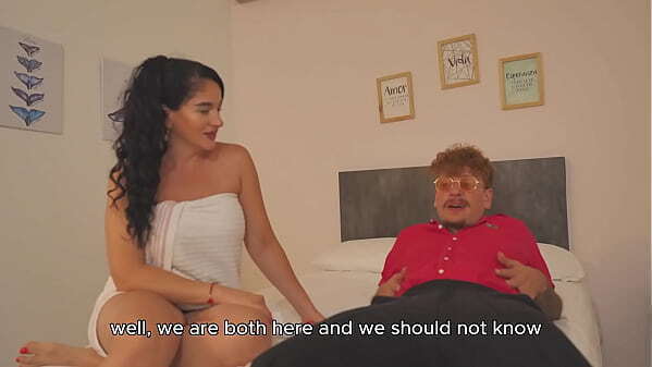 busty stepmom comes home horny from gives tight pussy doesn'_t bored.