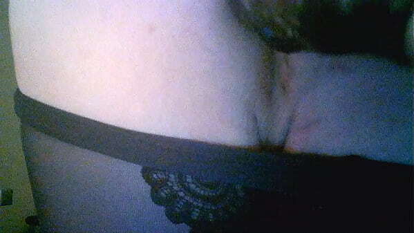 Shitpipe cunt Sarah'_s degradation, smokes, fucks herself with inch dildo, wanks clit