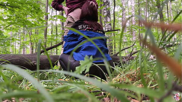 Busty Leggings Gives Risky Blowjob Gets Facial Forest