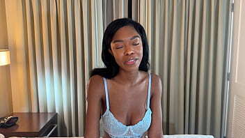 Munro Blaxxx cums visit