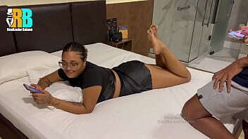 Realizador Baiano, Encontrei LilithBrito Tinder, fomos conhecer gozar minha boca! COMPLETO