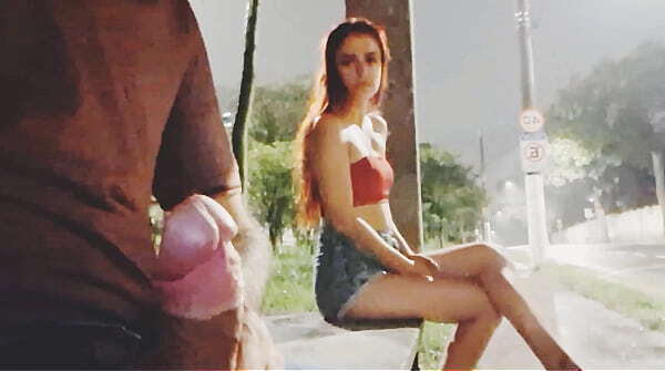 Arrisquei masturbei lado linda ruiva ponto &ocirc_nibus.