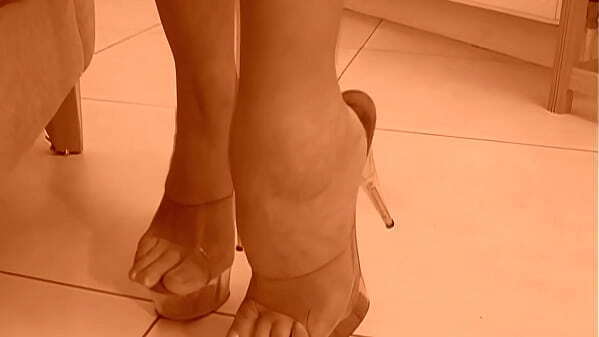 I'_ve made mission search globe most voluptuously beautiful females...