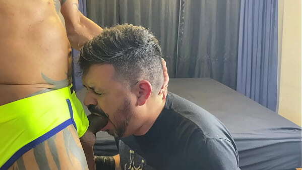 gostoso sentir macho socando rabo